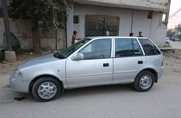 suzuki-cultus-vxl-2009-big-0