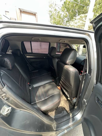 suzuki-swift-2012-big-7