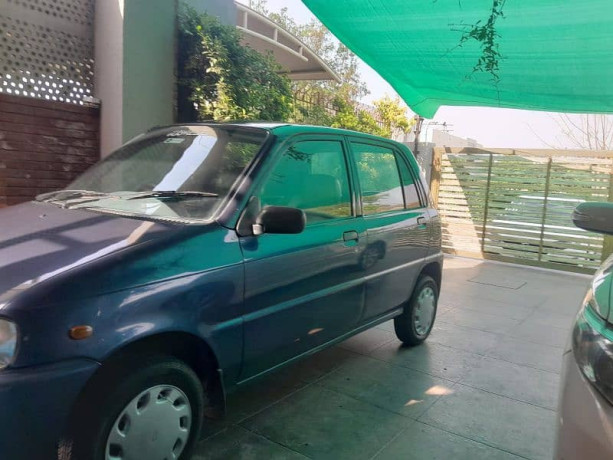 daihatsu-cuore-2004-big-0