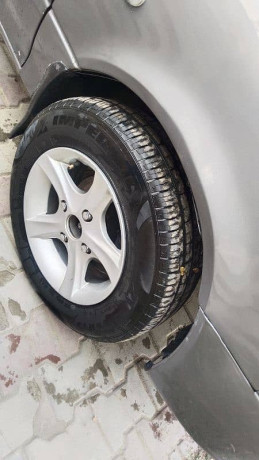 suzuki-cultus-vxr-2011-big-3