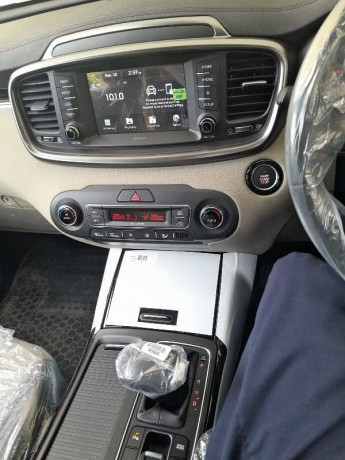 kia-sorento-35-v6-fwd-2025-big-5