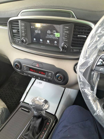 kia-sorento-35-v6-fwd-2025-big-12