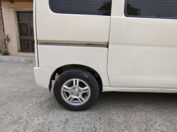 daihatsu-hijet-2014-big-3