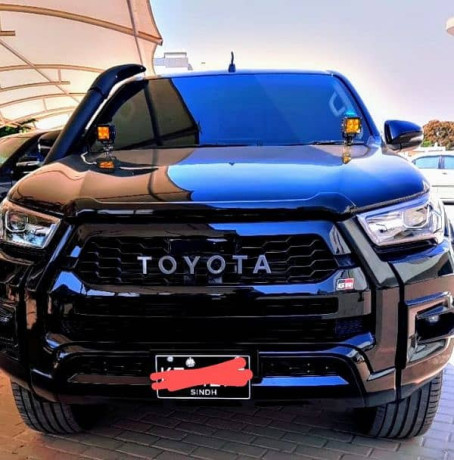 toyota-hilux-2019-big-0