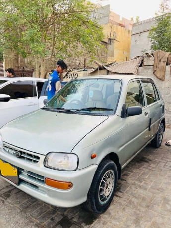 daihatsu-cuore-2008-big-4