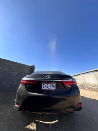 toyota-corolla-gli-2018-big-1