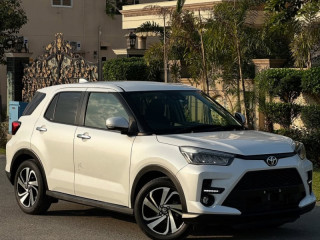 toyota-raize-z-4-grade