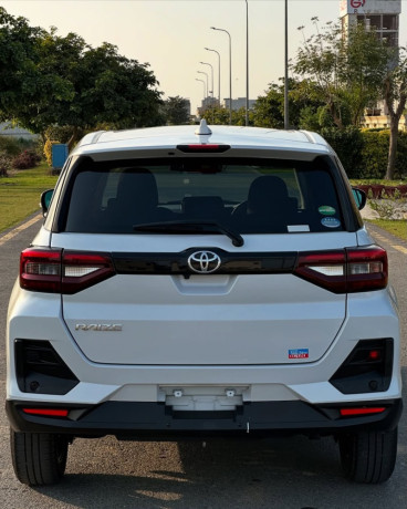 toyota-raize-z-4-grade-big-1