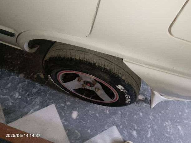 suzuki-mehran-vxr-2011-big-10