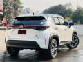 toyota-yaris-cross-hybrid-small-4