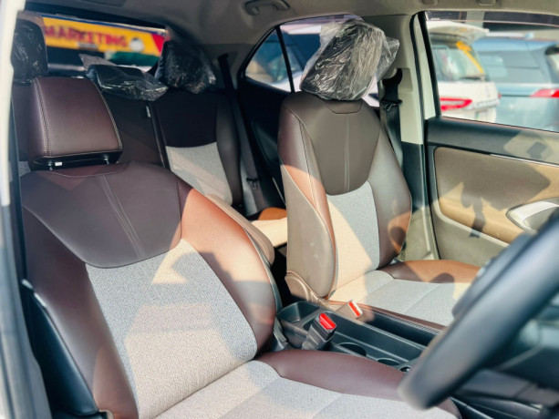 toyota-yaris-cross-hybrid-big-1