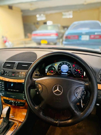mercedes-e-class-2003-big-14
