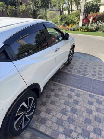 honda-vezel-big-8
