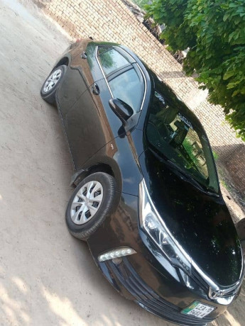 toyota-corolla-xli-2017-big-1