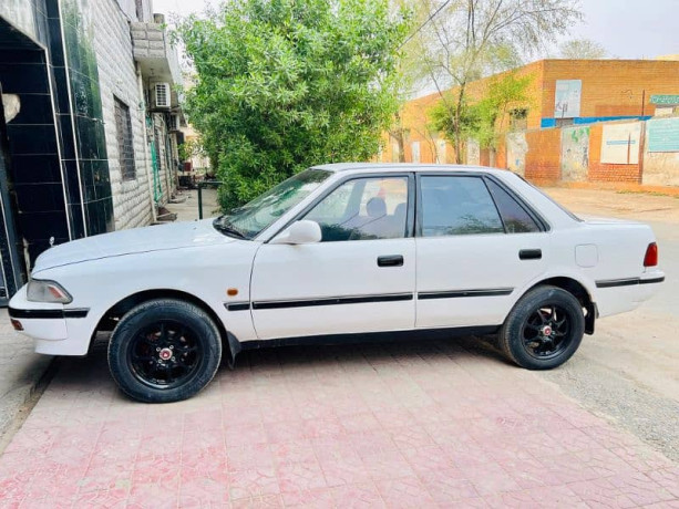 toyota-corona-1992-big-2