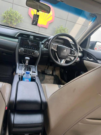 honda-civic-vti-oriel-prosmatec-2021-big-2