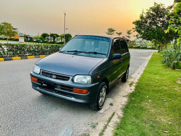 daihatsu-cuore-2009-big-2