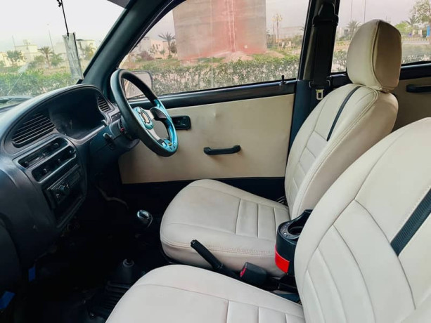 daihatsu-cuore-2009-big-5