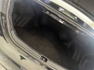altis-16-black-colour