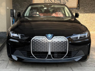 bmw-i4-edrive-35-lci