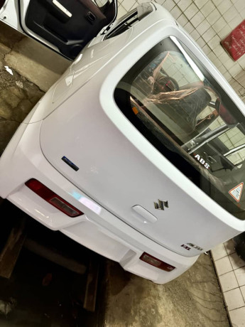suzuki-alto-vxl-ags-white-big-2