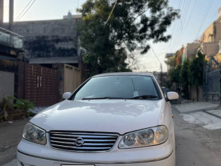 nissan-sunny-2010-model