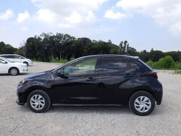 toyota-yaris-2021-big-10