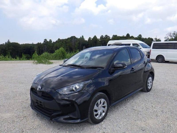 toyota-yaris-2021-big-9