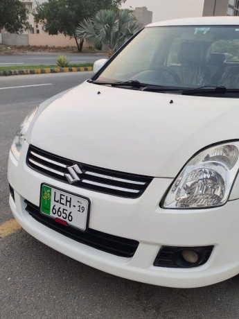 suzuki-swift-2019-dlx-navigation-big-1