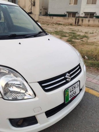 suzuki-swift-2019-dlx-navigation-big-2