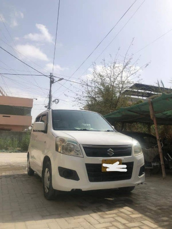 suzuki-wagon-r-2015-big-10