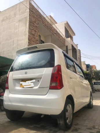 suzuki-wagon-r-2015-big-9
