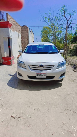 toyota-corolla-2010-big-1