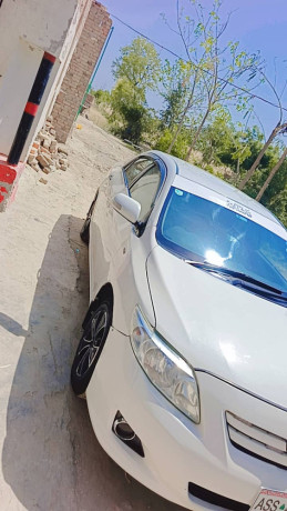 toyota-corolla-2010-big-0