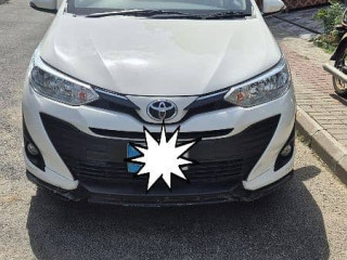 toyota-yaris-2020