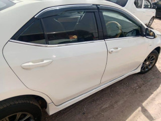 toyota-corolla-gli-2016