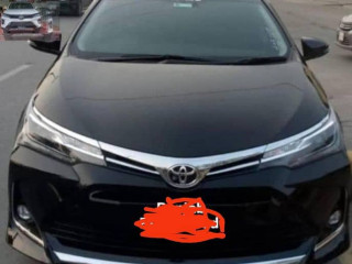 toyota-altis-grande-2022-black-interior