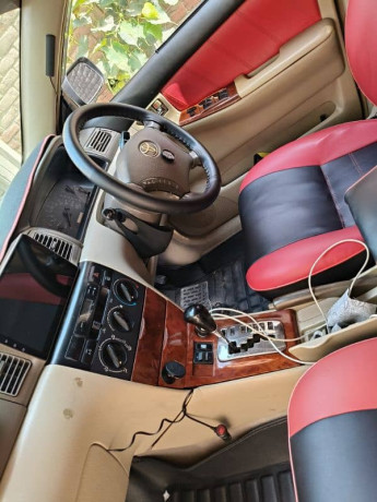 toyota-corolla-altis-2005-big-9