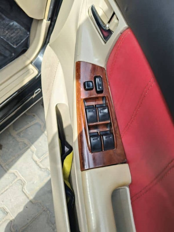 toyota-corolla-altis-2005-big-1