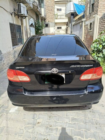 toyota-corolla-altis-2005-big-19