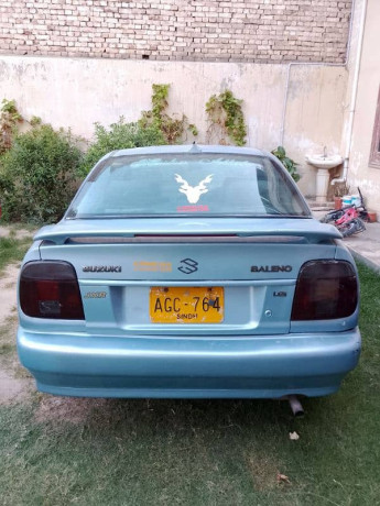 suzuki-baleno-2004-mid-big-11