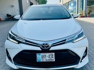 toyota-altis-grande-2021-black-interior