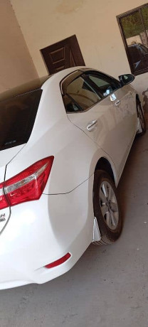 toyota-corolla-altis-18-2016-big-3