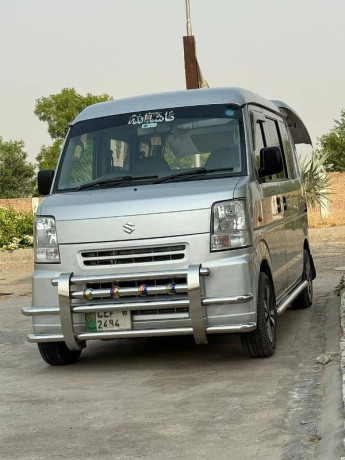 suzuki-every-2012-big-1
