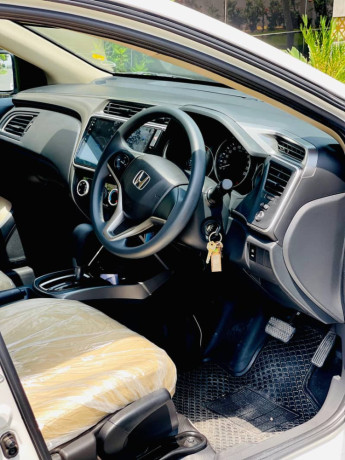 honda-city-12l-cvt-2024-big-3