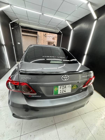 toyota-corolla-altis-2012-big-3