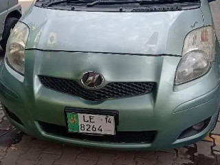 toyota-vitz-2010