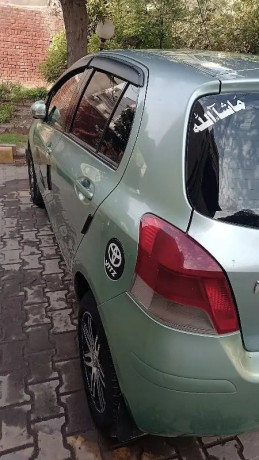 toyota-vitz-2010-big-4
