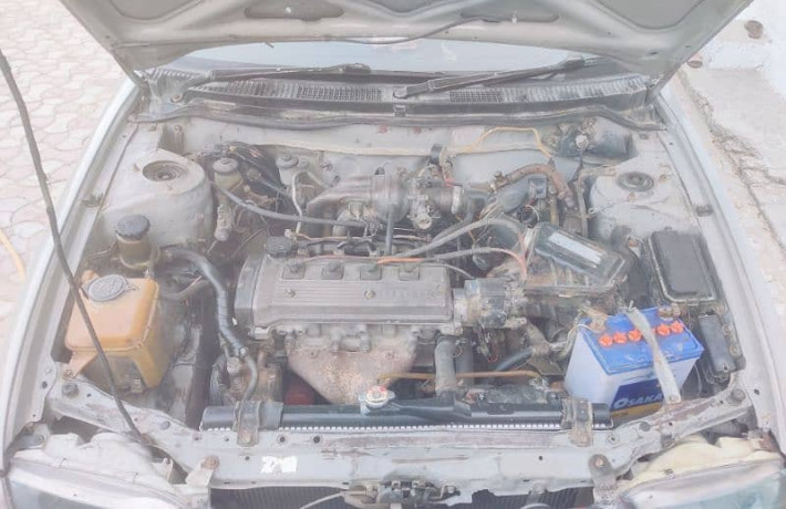 toyota-corolla-1995-big-4