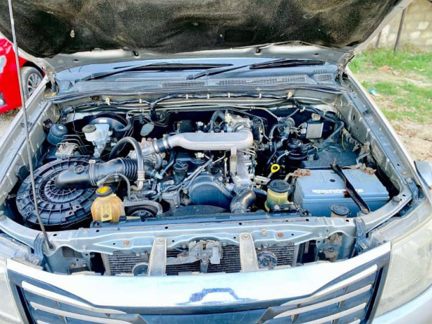 toyota-hilux-vego-2013-big-8